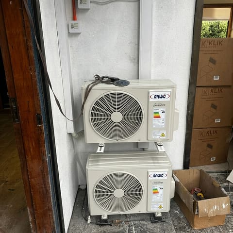 Unidades condensadoras inverter atendidas por un técnico de ServiClima